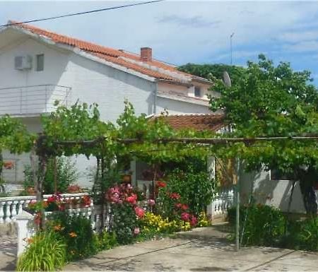 Apartman studio - Šime 3 Sukošan Esterno foto
